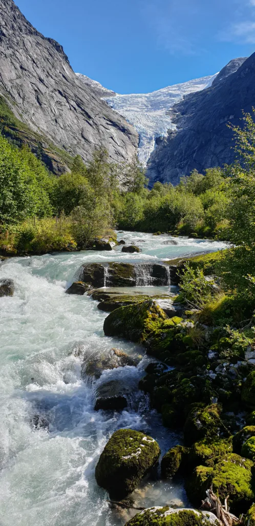 The Travel Tip Briksdalsbreen Loen